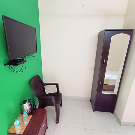 Green Tree Hotel-Near Vfs Global And Ramee Mall Chennai Exterior foto