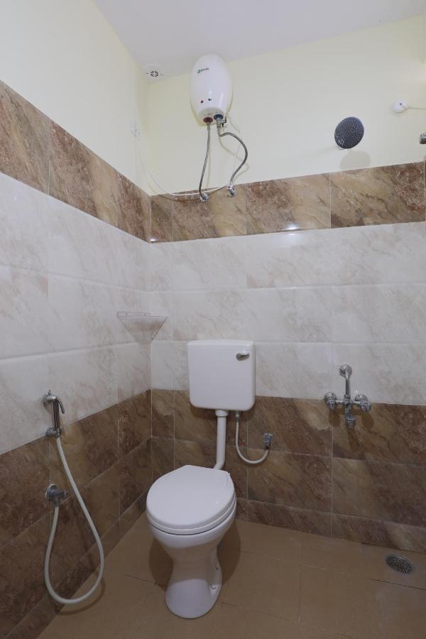 Green Tree Hotel-Near Vfs Global And Ramee Mall Chennai Exterior foto