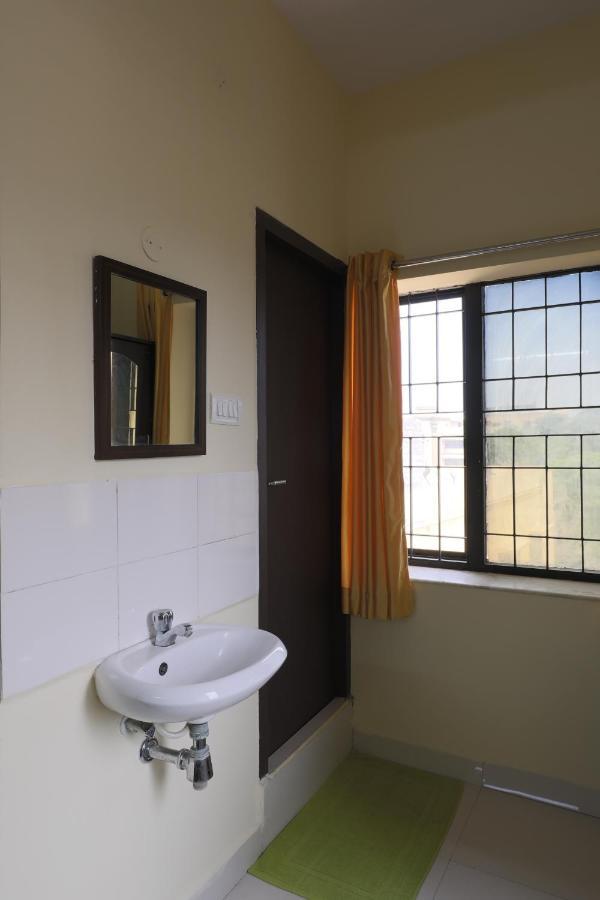Green Tree Hotel-Near Vfs Global And Ramee Mall Chennai Exterior foto
