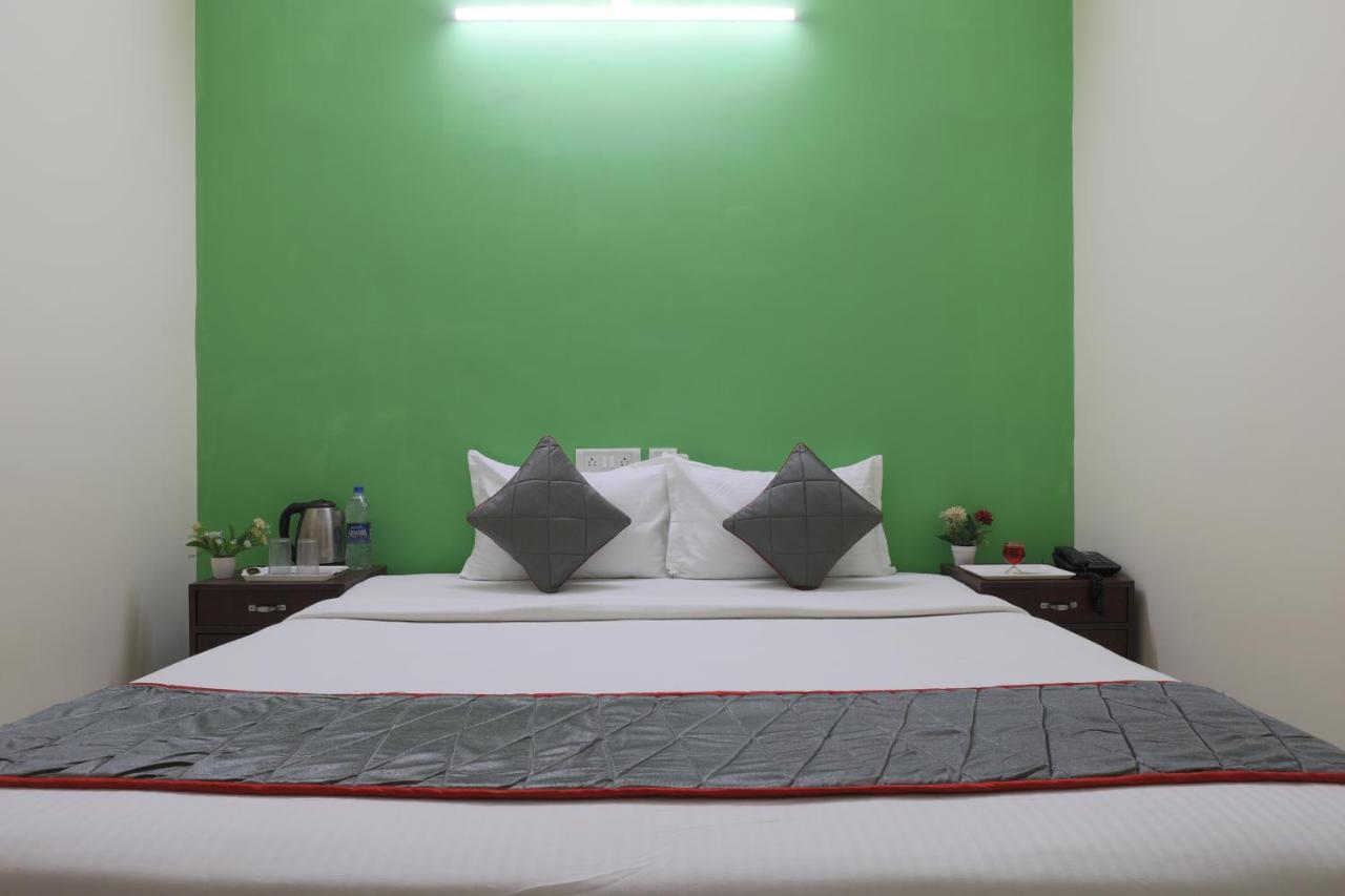 Green Tree Hotel-Near Vfs Global And Ramee Mall Chennai Exterior foto