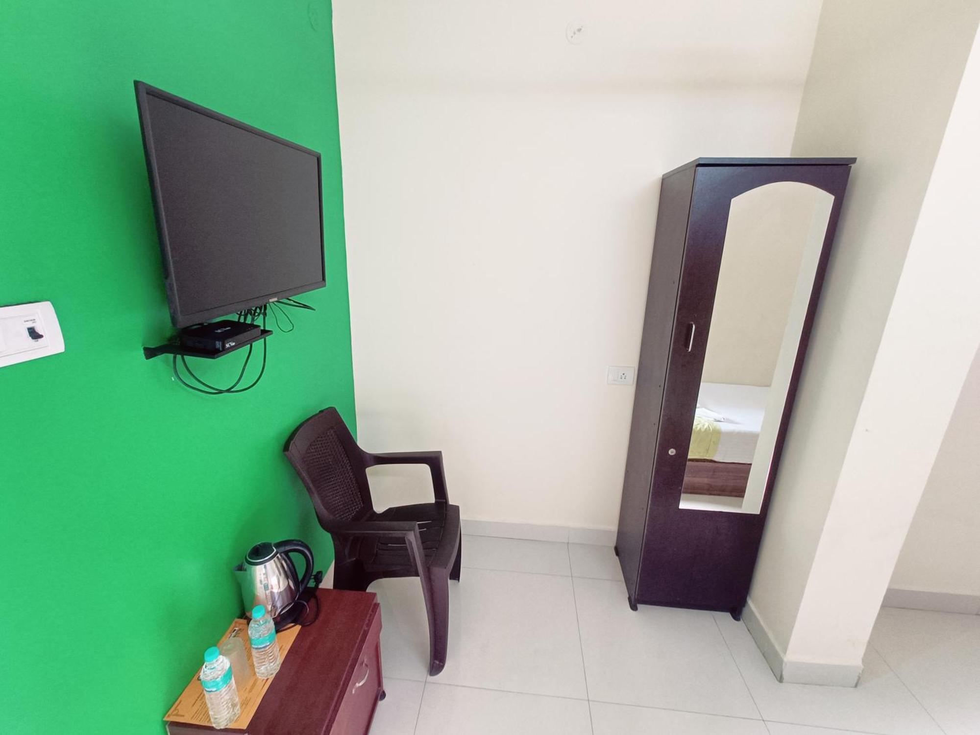 Green Tree Hotel-Near Vfs Global And Ramee Mall Chennai Exterior foto