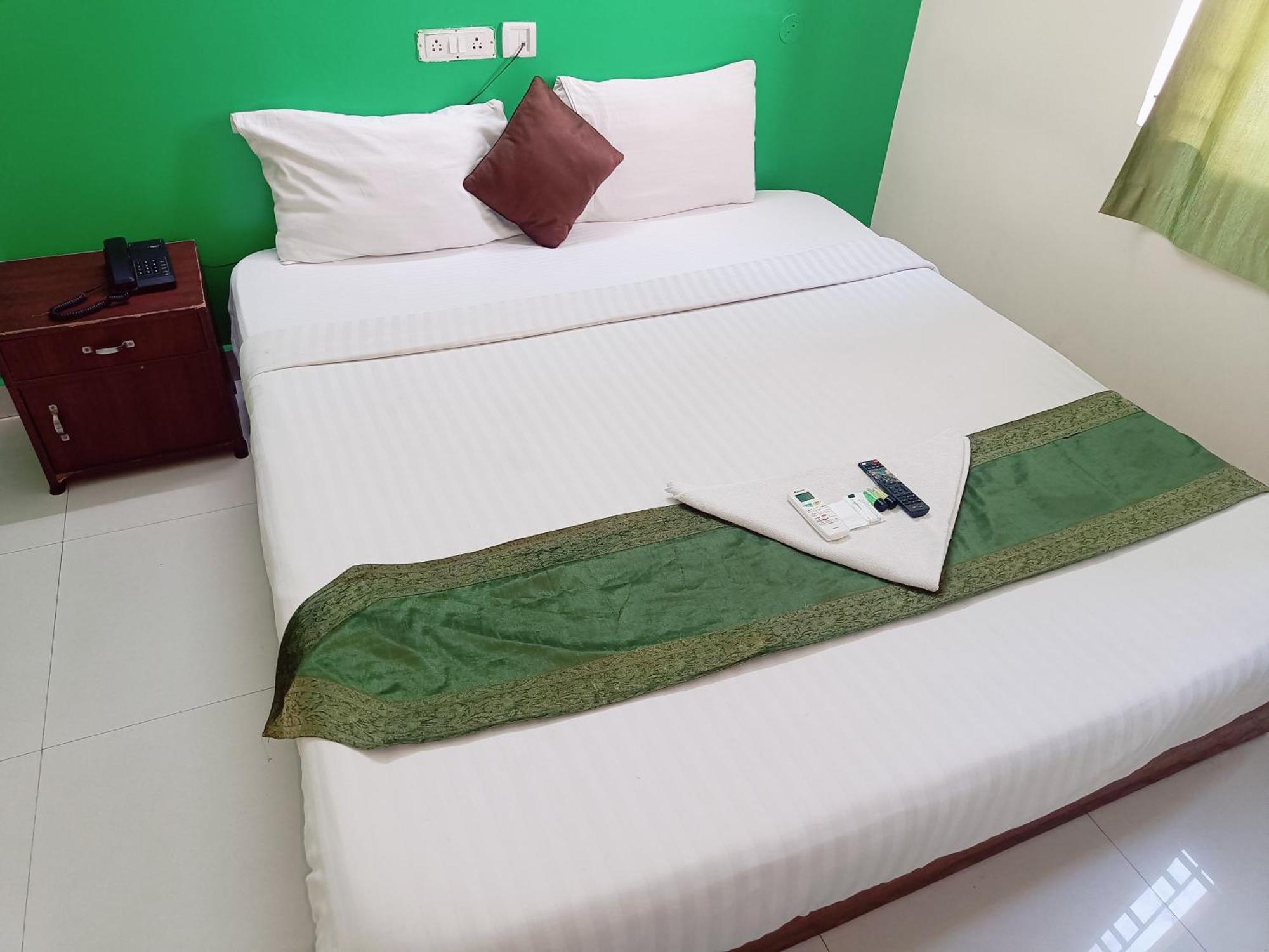 Green Tree Hotel-Near Vfs Global And Ramee Mall Chennai Exterior foto